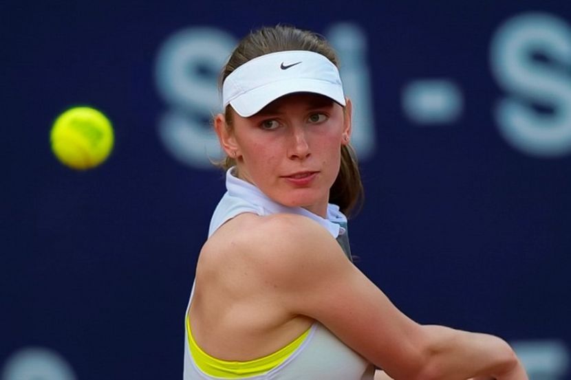 Александрова победила Самсонову и вышла в четвертьфинал турнира в Токио