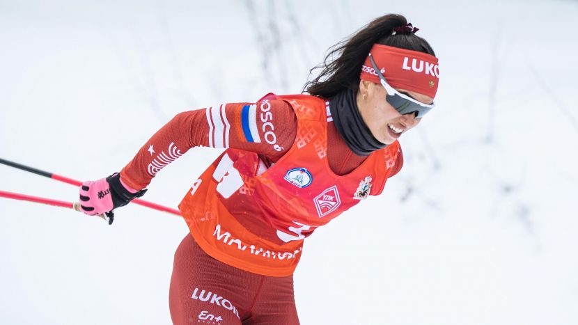 Степанова победила в гонке с раздельным стартом на соревнованиях «Югория. Первый снег»